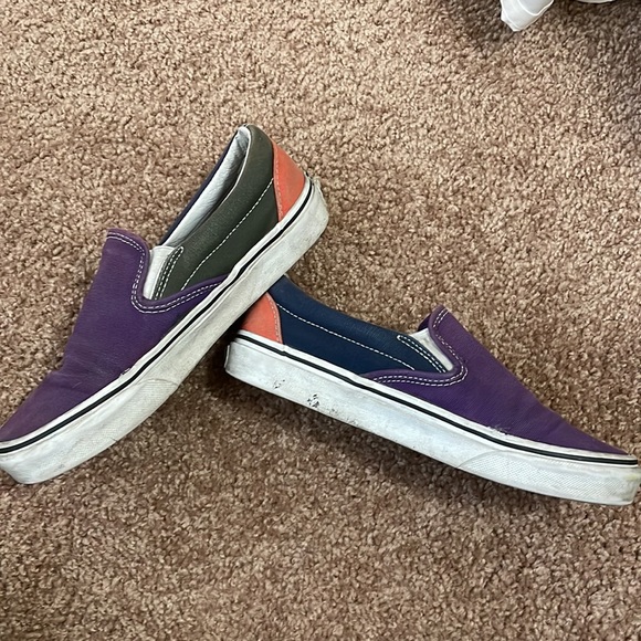 Lightly worn vans - Picture 2 of 3